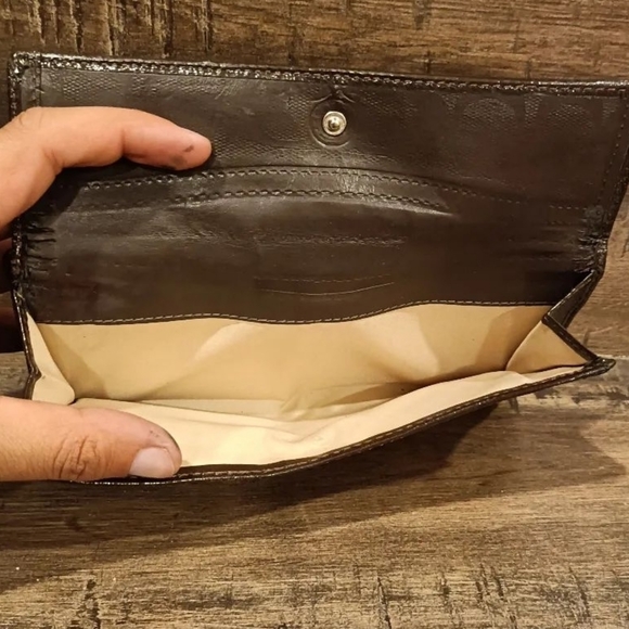 Coach Hand Pouch Used. Condition 9:10 FIX RATE NO BARGAINS!!! - Picture 6 of 8